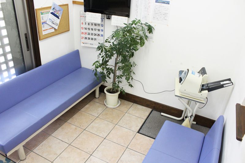接骨院ゆうらく　待合室